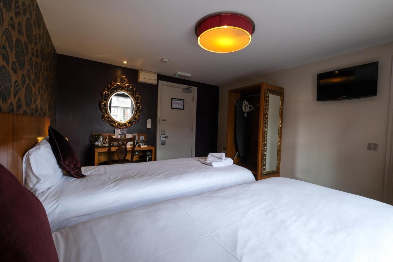 The Unicorn Hotel Wetherspoon Ripon Dış mekan fotoğraf