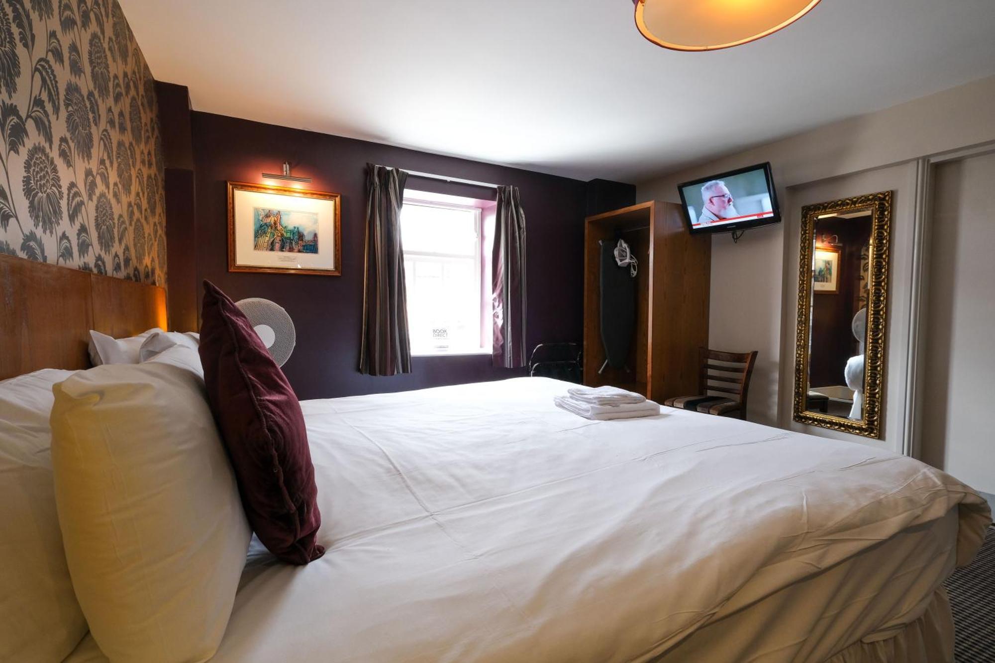 The Unicorn Hotel Wetherspoon Ripon Dış mekan fotoğraf