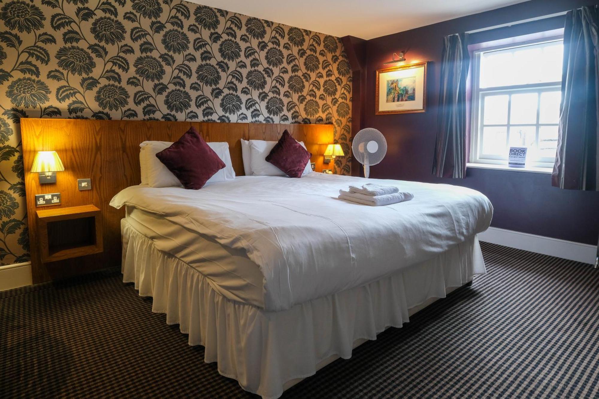 The Unicorn Hotel Wetherspoon Ripon Dış mekan fotoğraf
