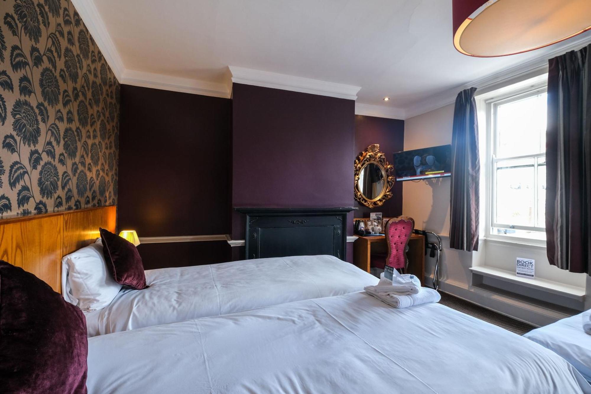 The Unicorn Hotel Wetherspoon Ripon Dış mekan fotoğraf